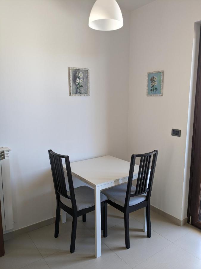 La Casa Dei Due Mari - Large Apartment With Parking ตารันโต ภายนอก รูปภาพ