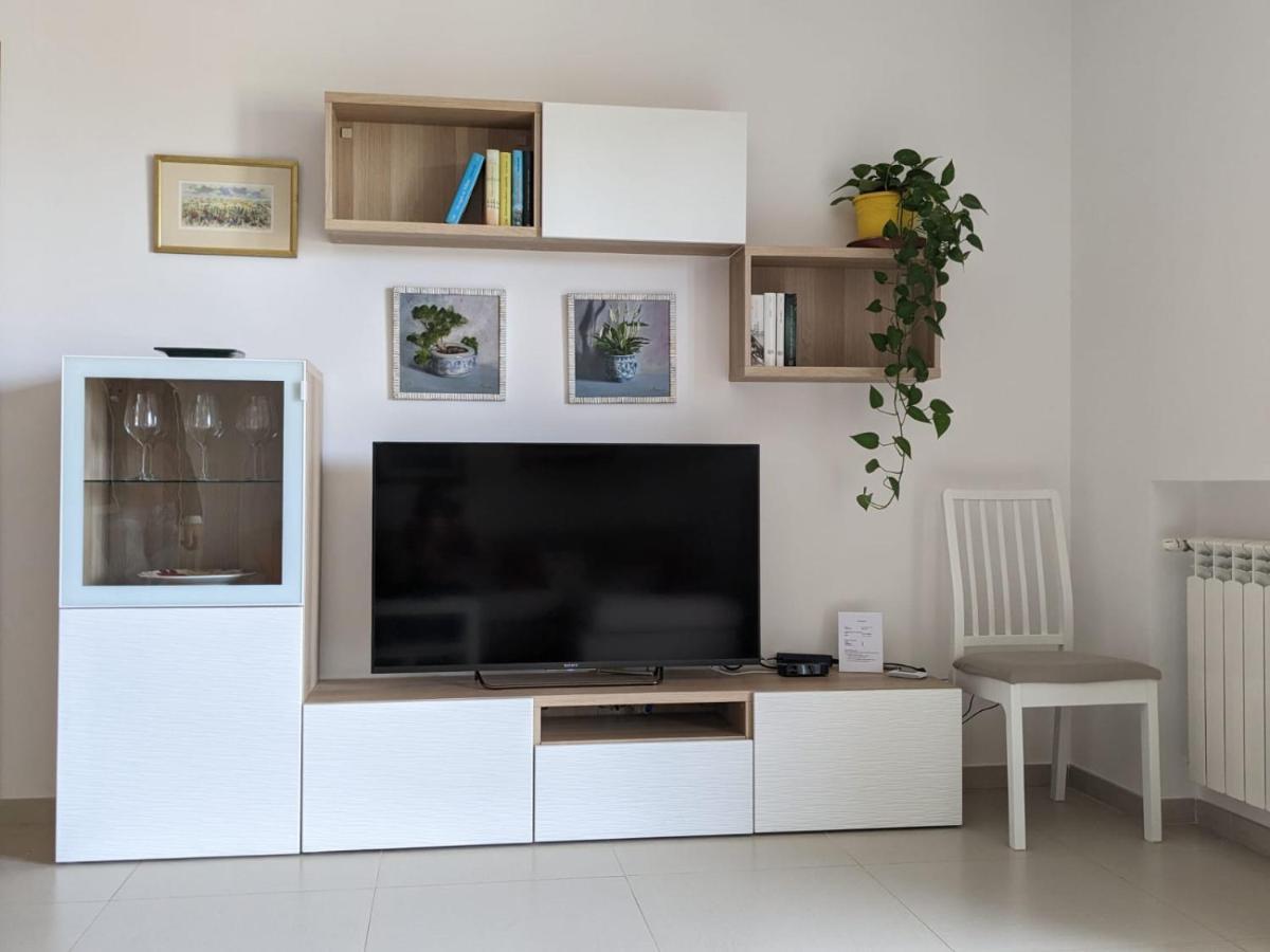La Casa Dei Due Mari - Large Apartment With Parking ตารันโต ภายนอก รูปภาพ