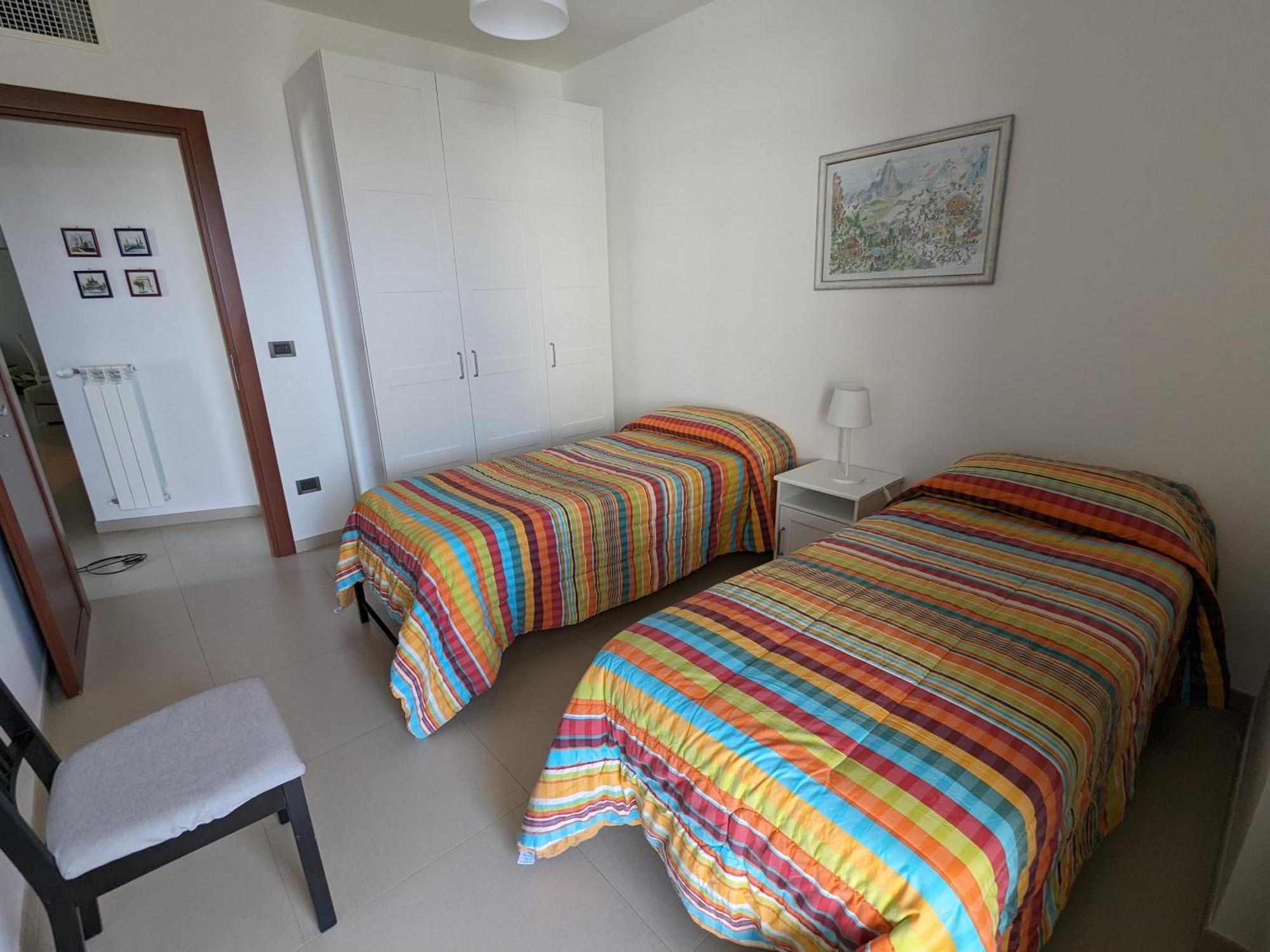 La Casa Dei Due Mari - Large Apartment With Parking ตารันโต ภายนอก รูปภาพ